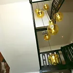 Flanders Hotel